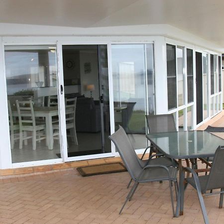 Appartement The Clippers 1 Fabulous Waterfront Unit à Salamander Bay Extérieur photo