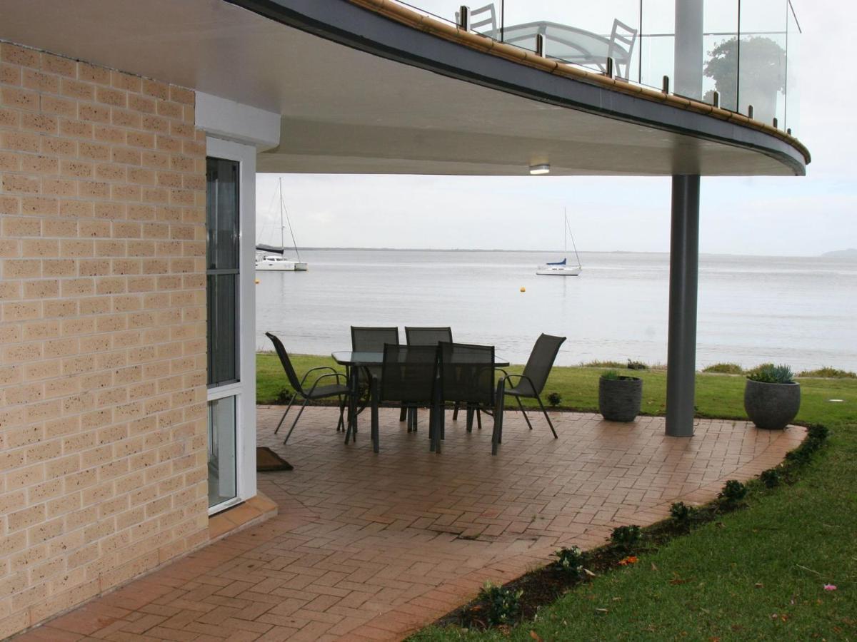 Appartement The Clippers 1 Fabulous Waterfront Unit à Salamander Bay Extérieur photo