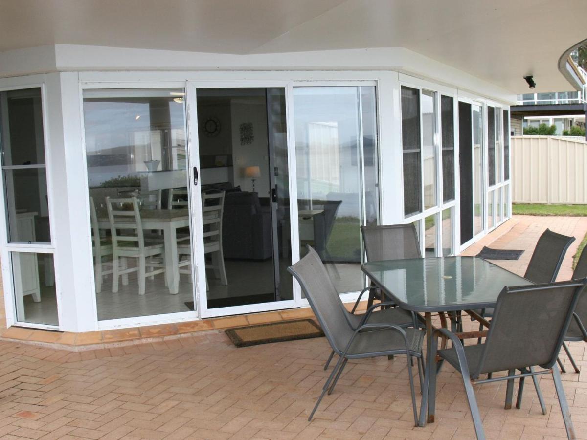 Appartement The Clippers 1 Fabulous Waterfront Unit à Salamander Bay Extérieur photo
