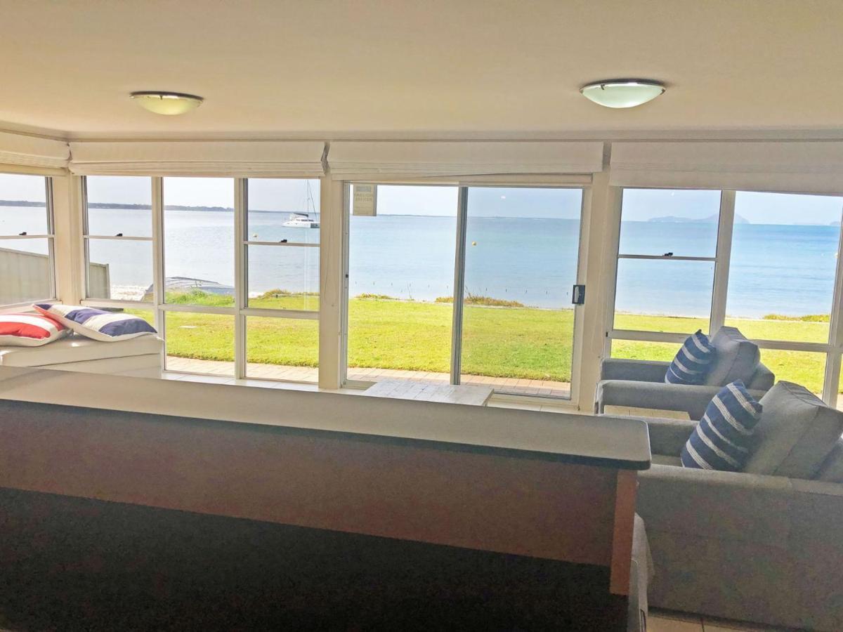 Appartement The Clippers 1 Fabulous Waterfront Unit à Salamander Bay Extérieur photo
